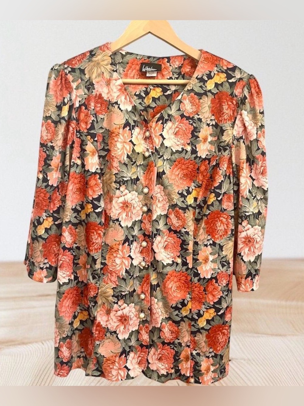 Whirlaway Frocks Coral & Cream Floral Button-Down Blouse